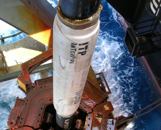 Insulated subsea flowline